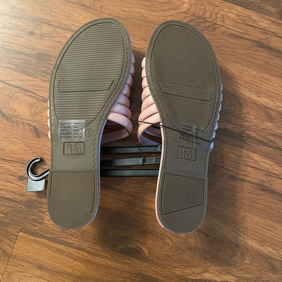 Sandals - Picture 3 of 3